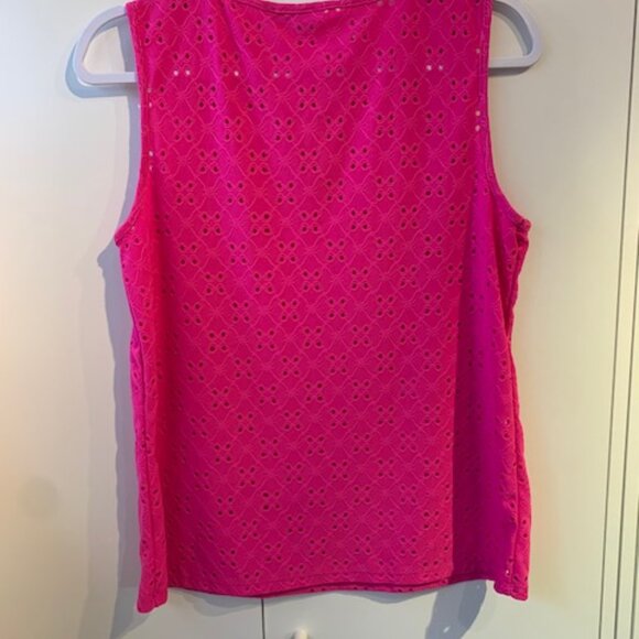 Fuschia openwork top - Picture 3 of 7